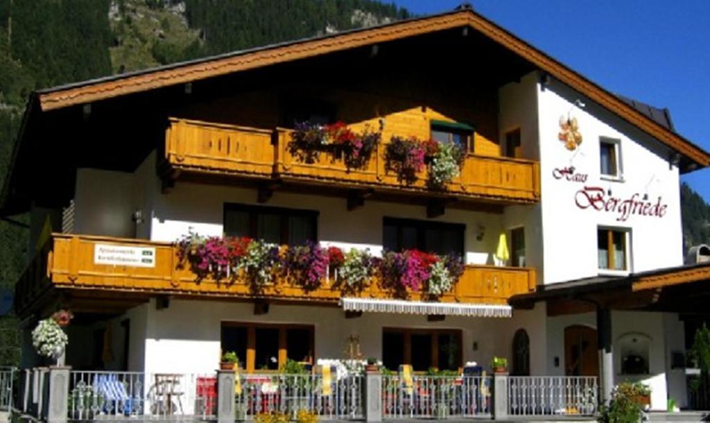 Haus Bergfriede Hotel Mayrhofen Eksteriør billede